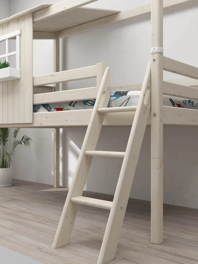 FLEXA Classic halbhohes Bett mit halbem Baumhaus Aufsatz weiß lasiert/weiß
