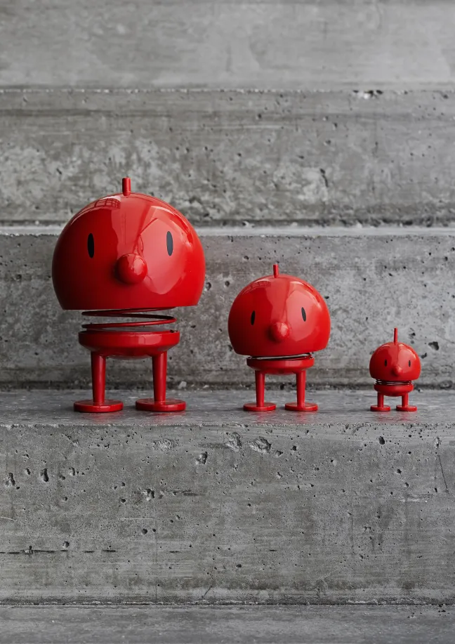 Hoptimist® Wackelfigur Bumble L rot 26031