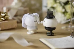 Hoptimist® Wackelfiguren Hochzeit Braut & Bräutigam weiß