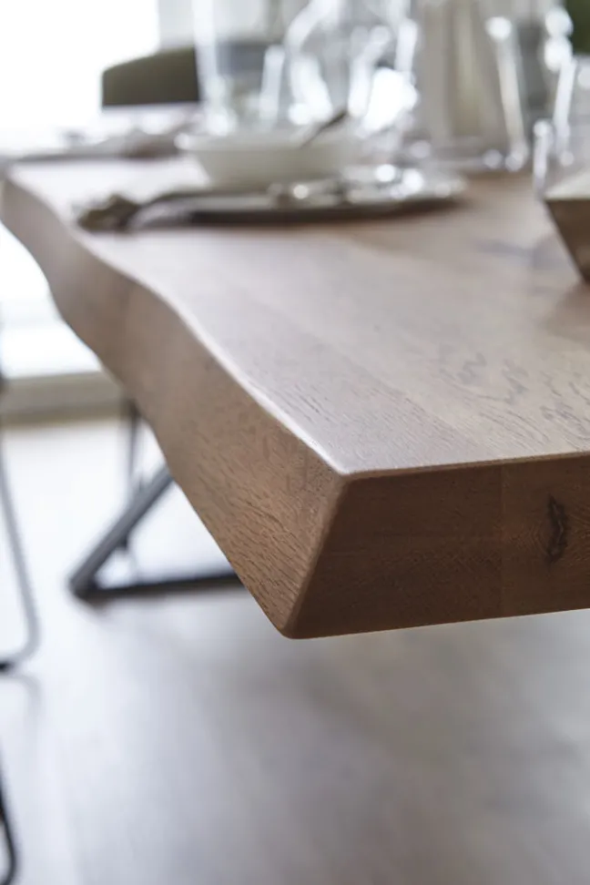 LifeConcept Esstisch 240x100cm Zerreiche Baumkante (3cm) Natur geölt mit Metall U-Gestell