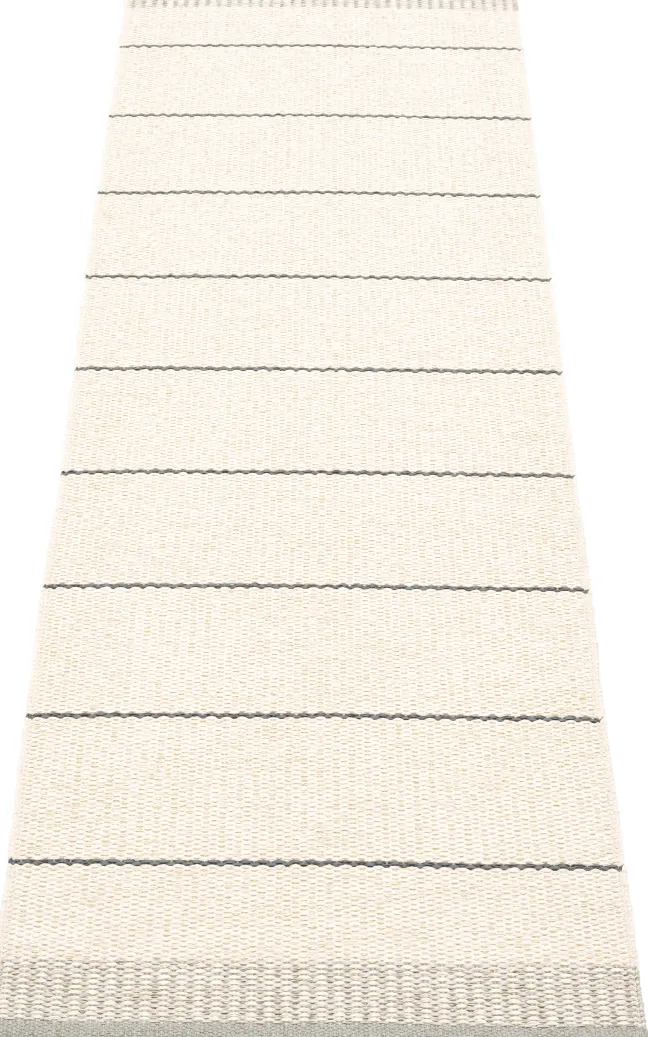 Pappelina Teppich Belle Warm Grey 60 x 200 cm BE9D620