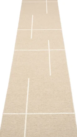 Pappelina Teppich Fred Beige Vanilla 70 x 360 cm FR6E736
