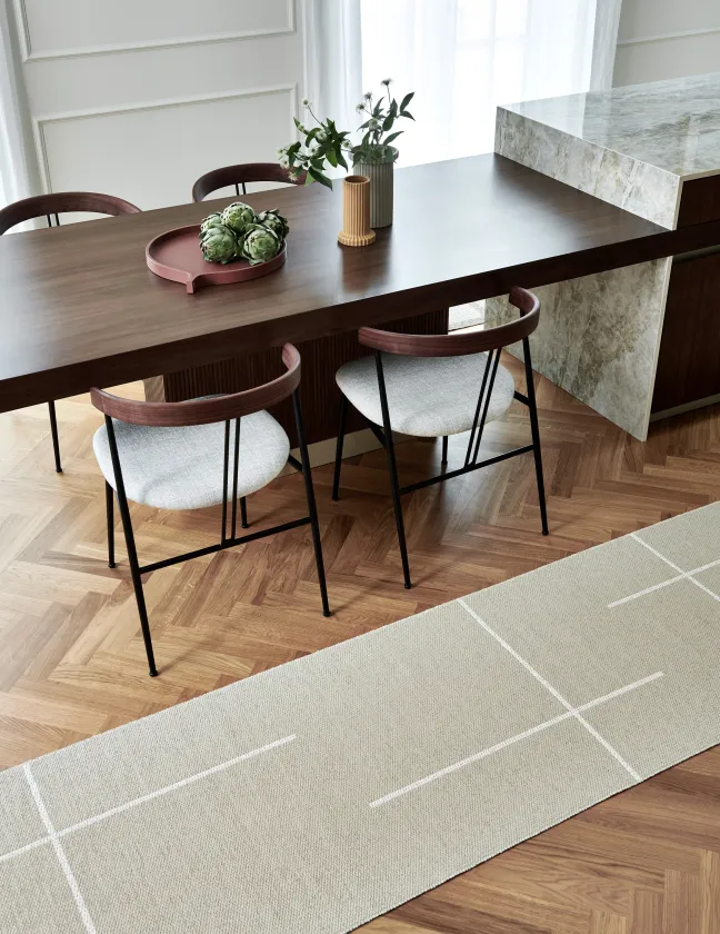 Pappelina Teppich Fred Beige Vanilla 70 x 360 cm FR6E736