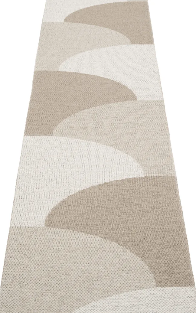 Pappelina Teppich HILL Dark Linen 70 x 270 cm HI9G727