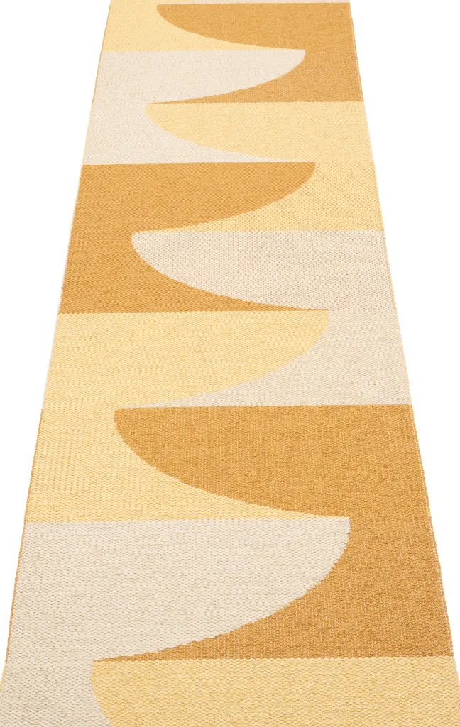 Pappelina Teppich HILL Ochre 70 x 270 cm HI5B727