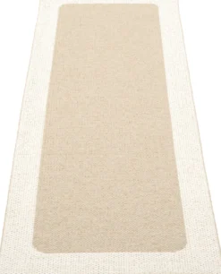 Pappelina Teppich Ilda Beige Vanilla 70 x 180 cm IL6E718