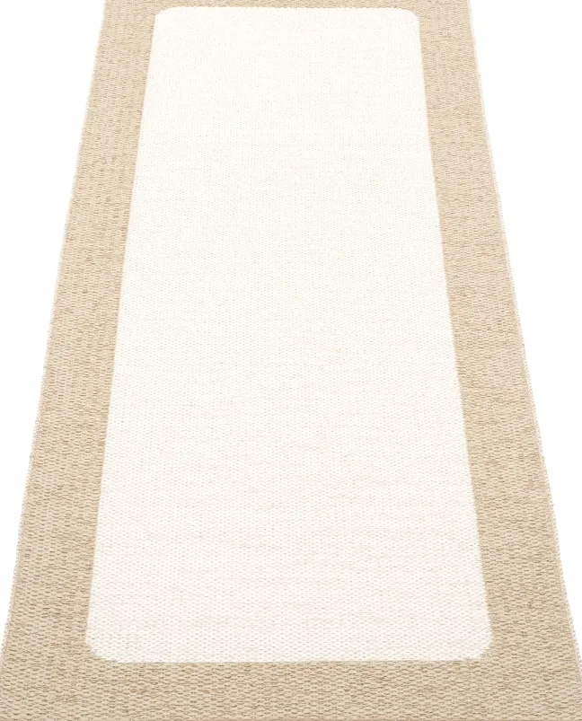 Pappelina Teppich Ilda Beige Vanilla 70 x 180 cm IL6E718
