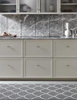 Pappelina Teppich Kotte Charcoal/Warm Grey 70 x 150 cm KE9A715