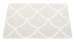 Pappelina Teppich Kotte Fossil Grey/White 70 x 50 cm KE9B705