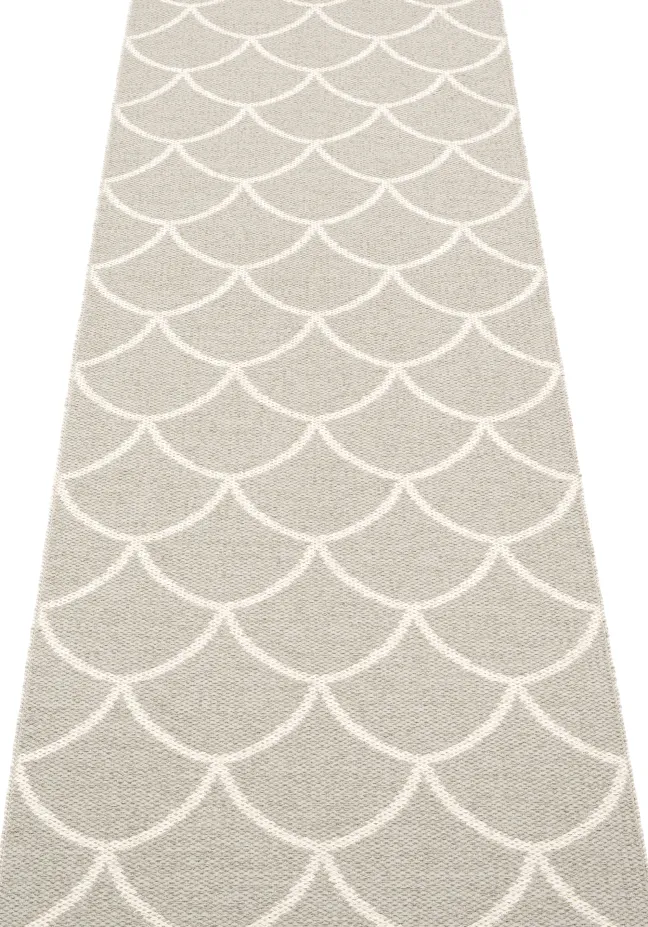 Pappelina Teppich Kotte Linen/Vanilla 70 x 225 cm KE9F722