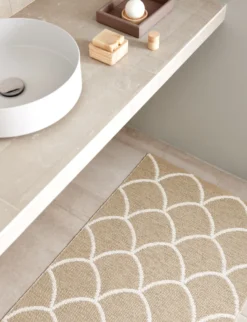 Pappelina Teppich Kotte Sand/Vanilla 70 x 225 cm KE6G722