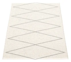 Pappelina Teppich Max Grey/Vanilla 70 x 100 cm MX9710
