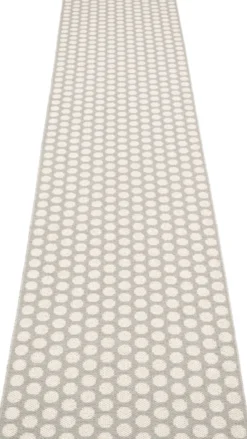 Pappelina Teppich Noa Warm Grey Vanilla Grey stripe 70 x 350cm NO9DD735