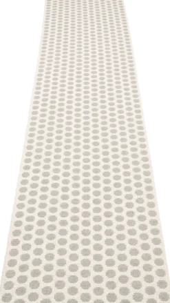Pappelina Teppich Noa Warm Grey Vanilla Grey stripe 70 x 350cm NO9DD735
