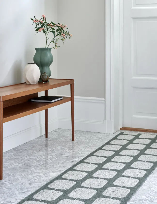 Pappelina Teppich Sten Army Fossil grey 70 x 400 cm ST1G740