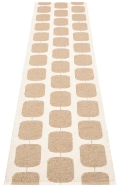 Pappelina Teppich Sten Light Nougat Vanilla 70 x 400 cm ST6H740