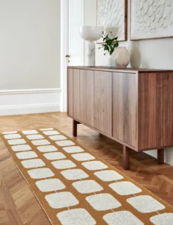 Pappelina Teppich Sten Ochre Vanilla 70 x 100 cm ST5B710