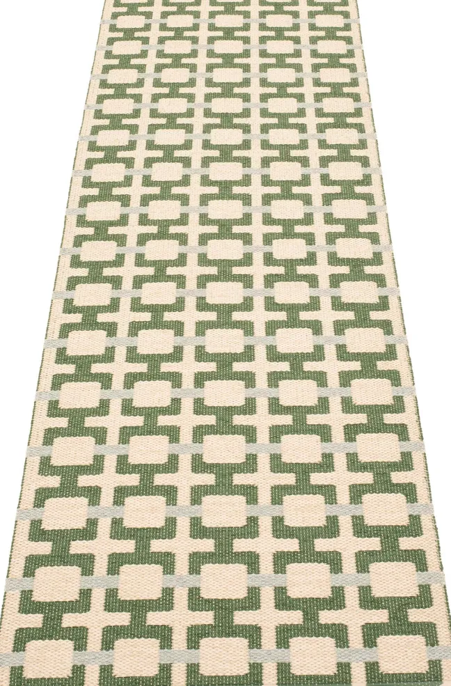 Pappelina Teppich TOM Leaf 70 x 300 cm TOM1P730
