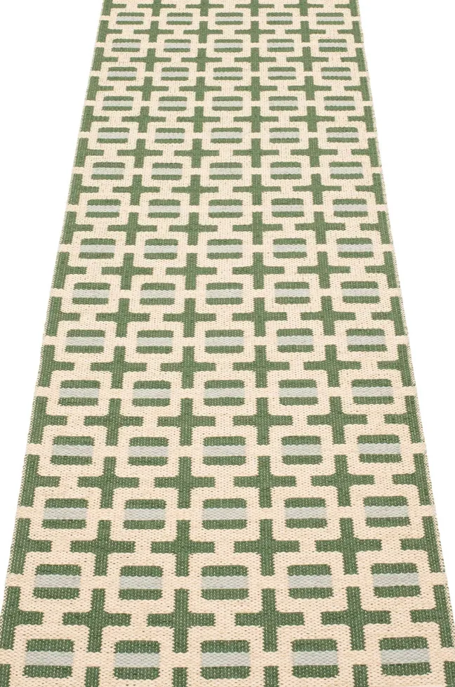 Pappelina Teppich TOM Leaf 70 x 300 cm TOM1P730