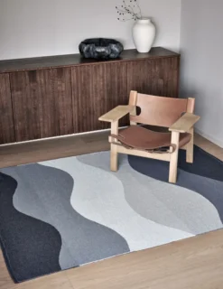 Pappelina Teppich Urvi Water 70 x 400 cm UR3C740
