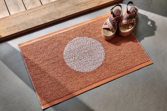 Pappelina Teppich VERA POP Pale Orange 70 x 50 cm VP4A705