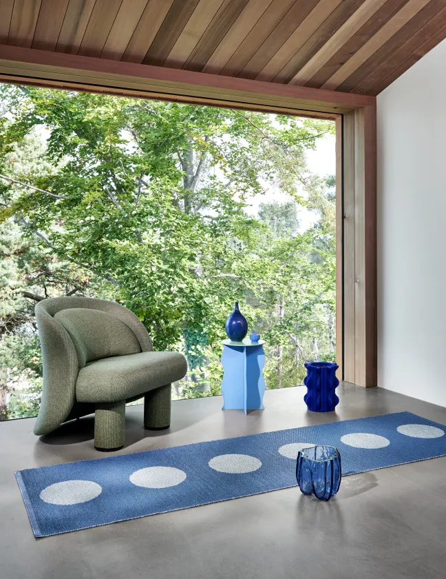 Pappelina Teppich VERA POP River Blue 70 x 50 cm VP3R705