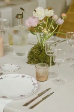 Paveau White Haven Geschenkset Flasche + 2 Gläser Sale