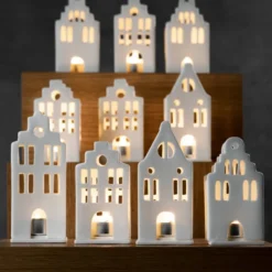 räder Lichthaus Giebelhaus Porzellan weiß