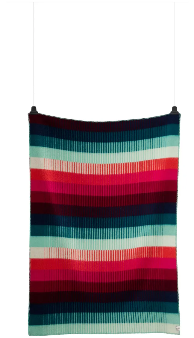 Roros Tweed ÅSMUND GRADIENT Lammwolldecke 200 x 135 cm rot/türkis 4253