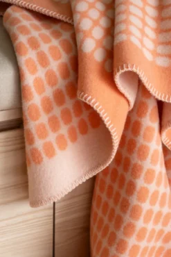 Roros Tweed PALETTE Lammwolldecke Coral 200x135cm 6254
