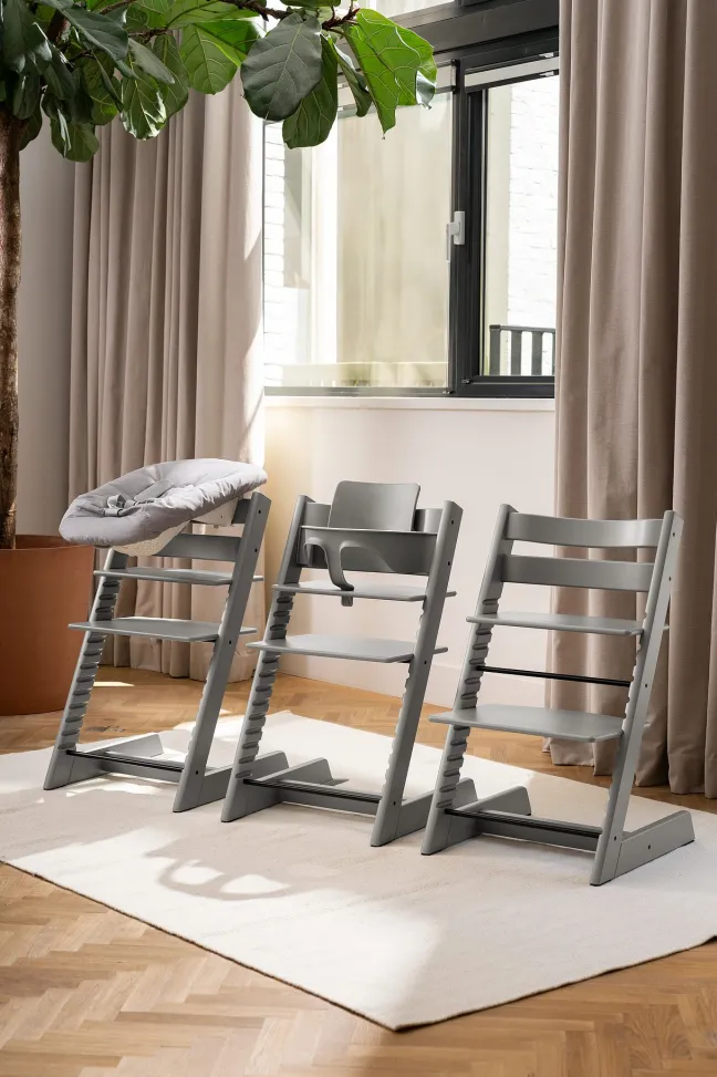 STOKKE® Mega Set Tripp Trapp® Storm grey + Babyset² Storm grey + Tray Tisch storm grey