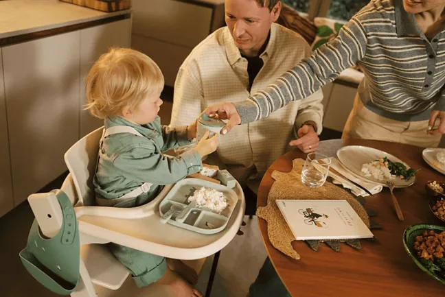 STOKKE® Mega Set Tripp Trapp® Vanilla White + Babyset² Vanilla White + Newbornset