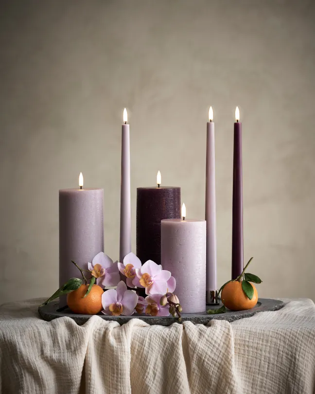 UYUNI LED Kerze Rustic 7,8x15 cm Light Lavender