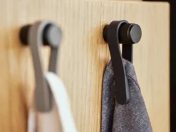 ZONE Denmark Handtuchhalter Loop magnet 2 Stück weiß