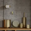 ZONE Denmark Tischspiegel mit 5 x Vergröẞerung Ume Messing